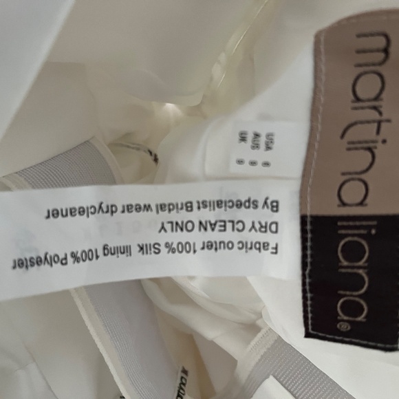 BRAND NEW Martina Liana Wedding Dress - Picture 5 of 7